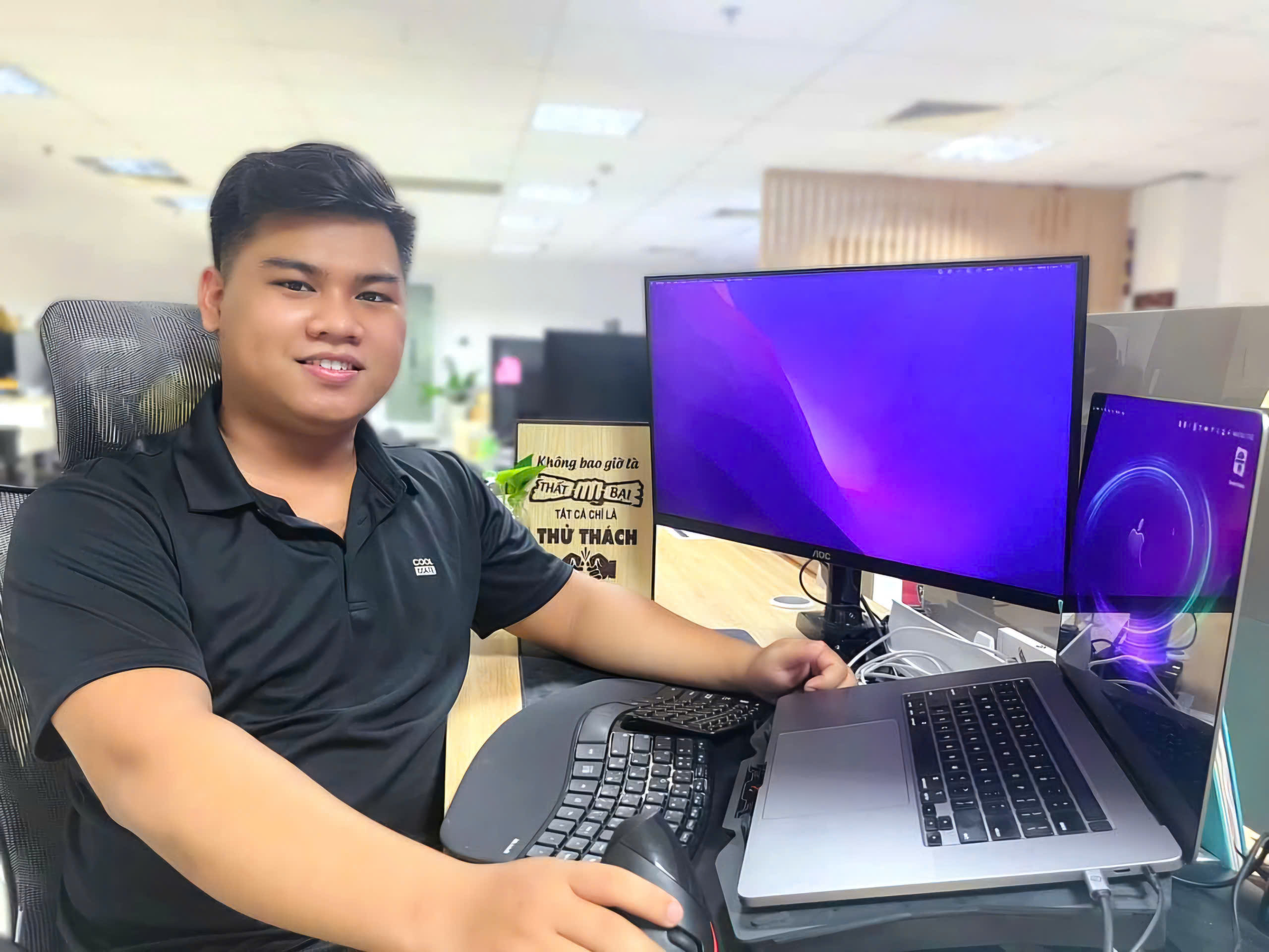 user-avatar