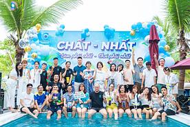 Quẩy banh nóc mỗi mùa du lịch ^^