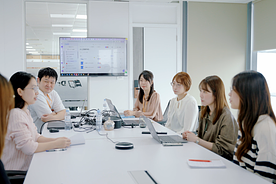 Môi trường làm việc Team-work - nơi sự hợp tác và kết nối xuyên quốc gia 
